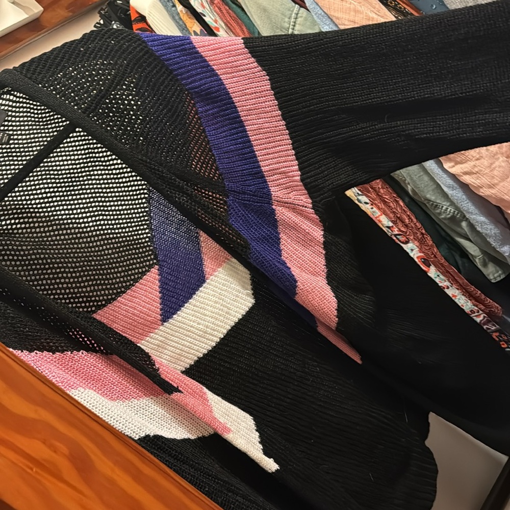Color block sweater - Picture 3 of 4
